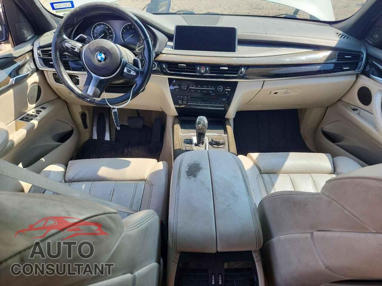 BMW X5 2014 - 5UXKR6C55E0J73012