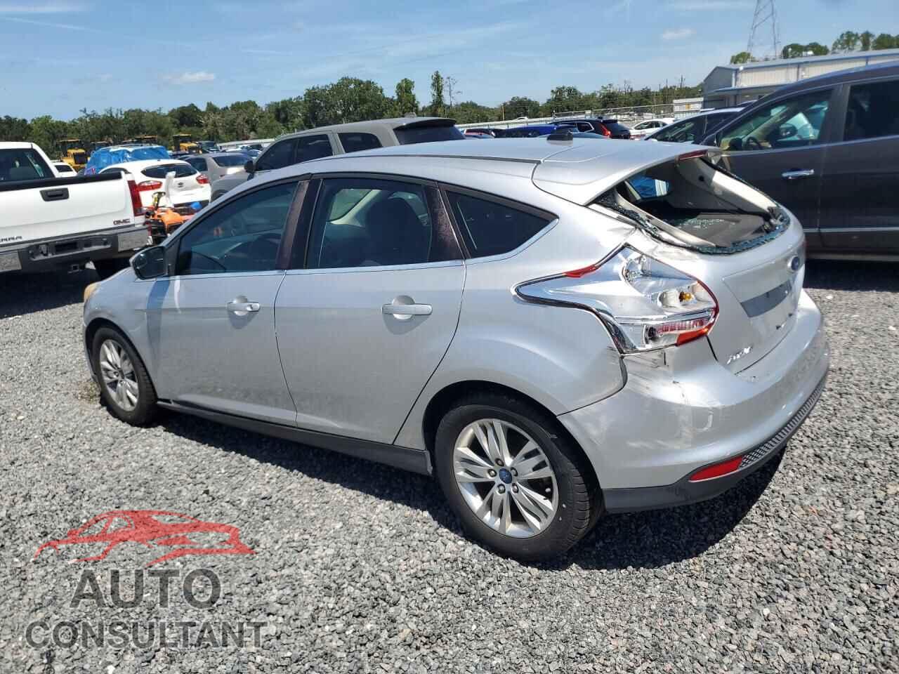 FORD FOCUS 2012 - 1FAHP3M2XCL405092