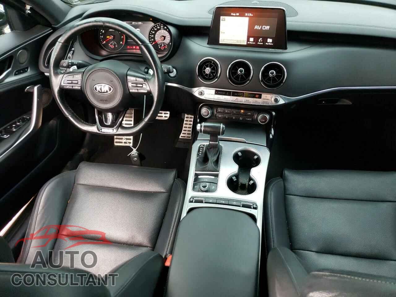 KIA STINGER 2019 - KNAE45LC2K6059657