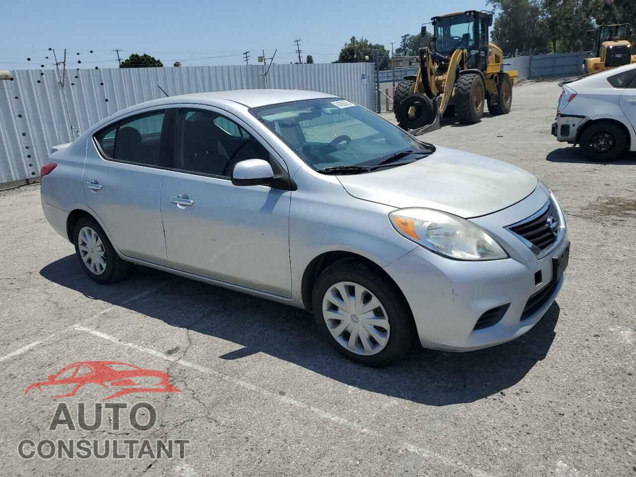 NISSAN VERSA 2013 - 3N1CN7AP2DL880455