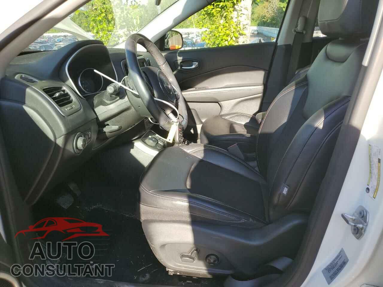 JEEP COMPASS 2017 - 3C4NJDBB5HT656184