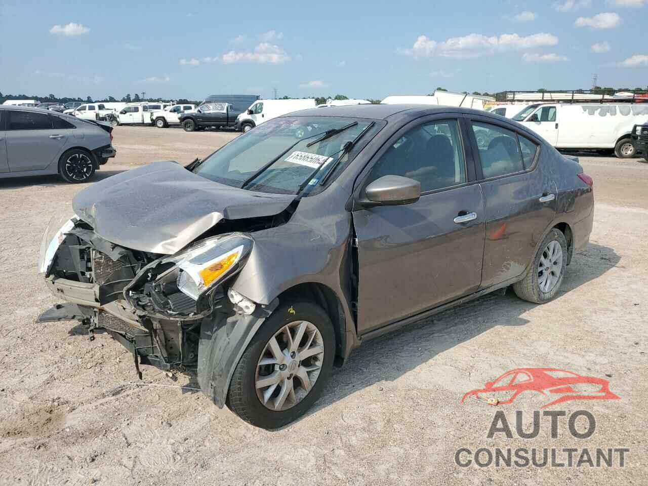 NISSAN VERSA 2017 - 3N1CN7AP5HL882304