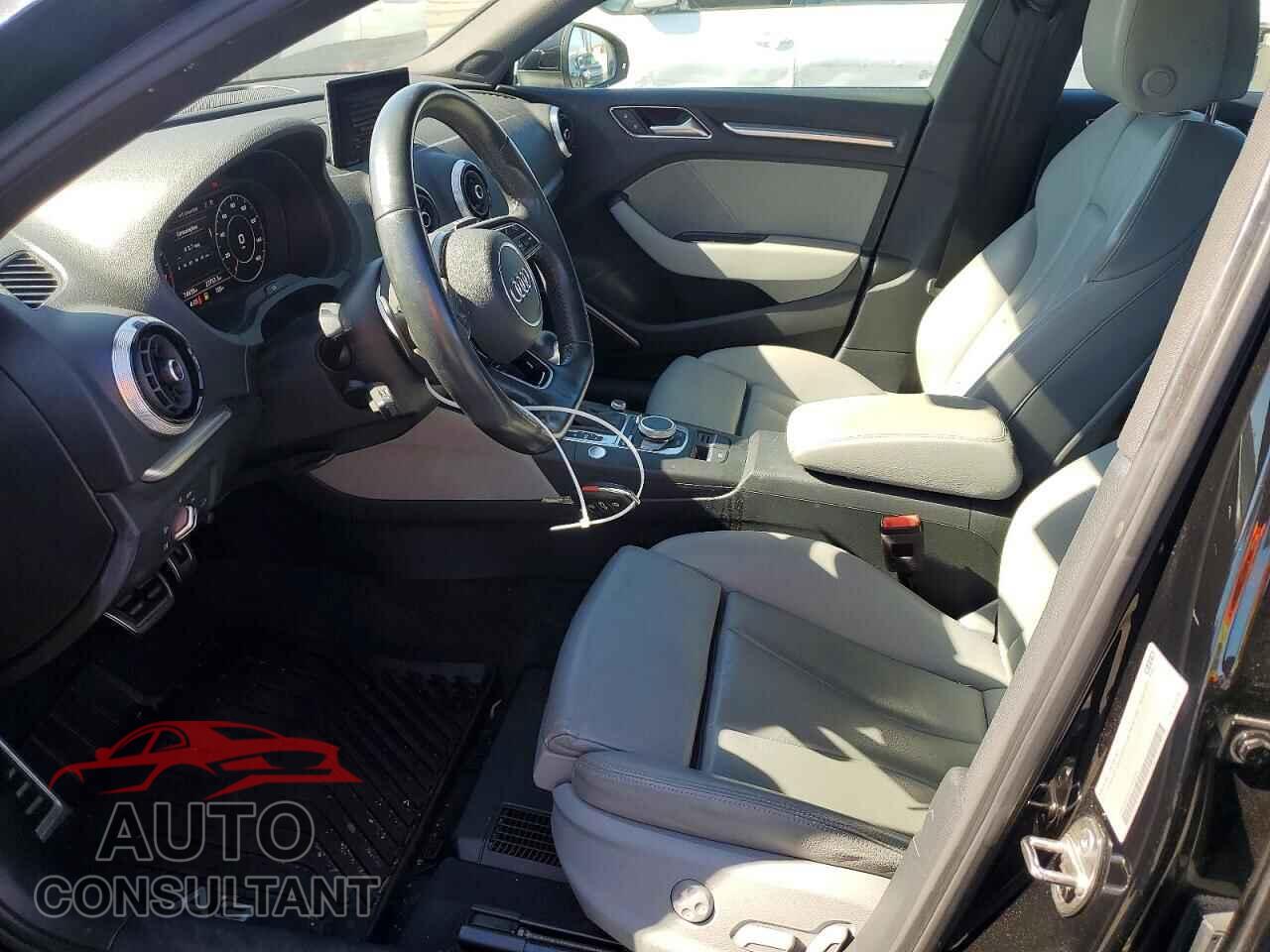 AUDI A3 2018 - WAUJ8GFF2J1006523