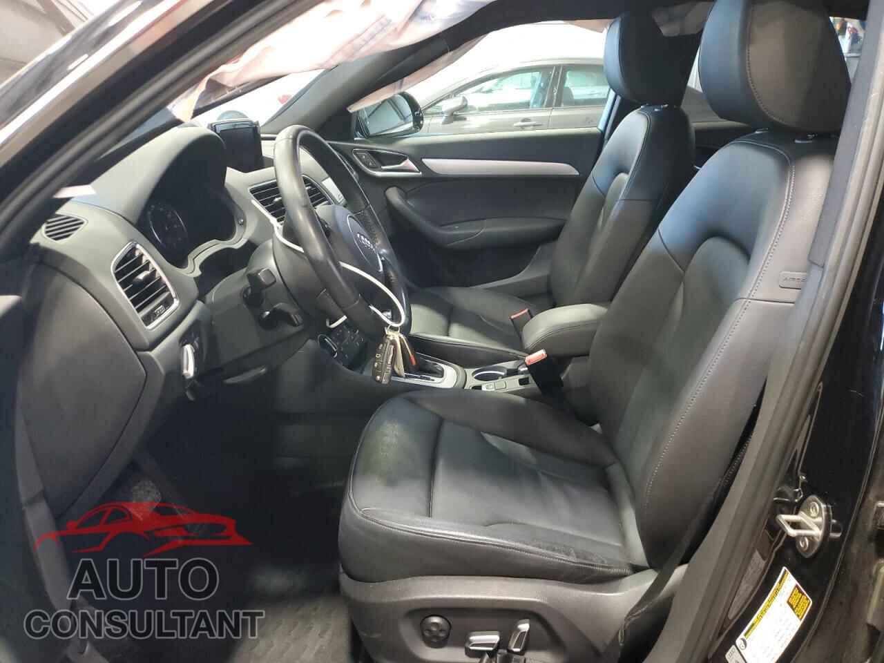 AUDI Q3 2016 - WA1EFCFS3GR009967