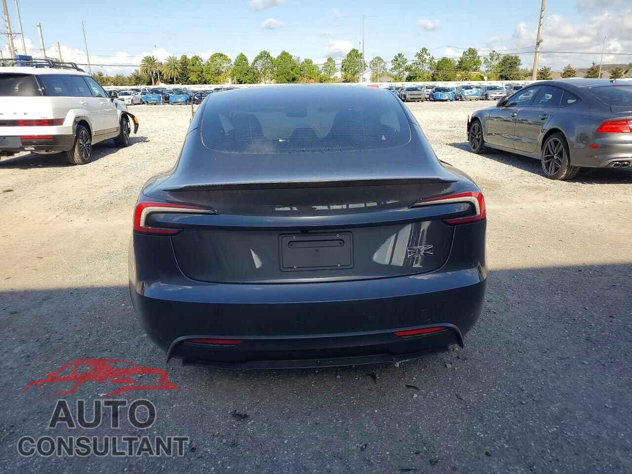 TESLA MODEL 3 2026 - 5YJ3E1ETXTF206312