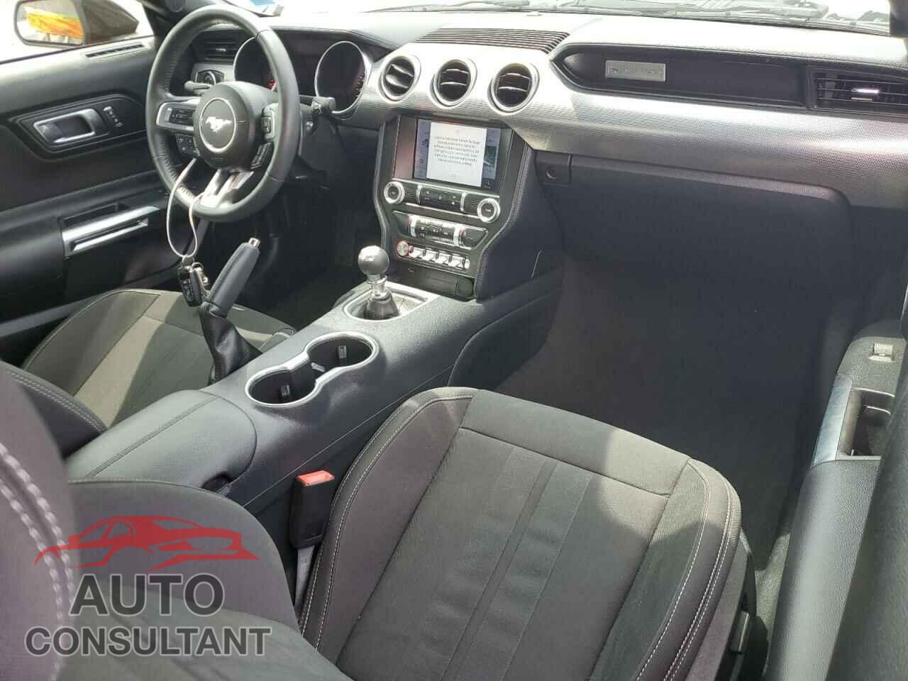 FORD MUSTANG 2021 - 1FA6P8CF1M5127357