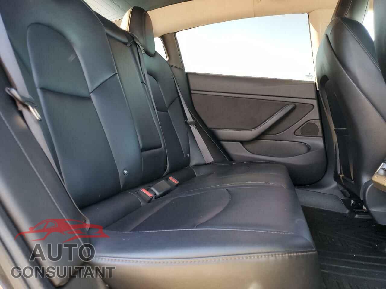 TESLA MODEL 3 2017 - 5YJ3E1EA8HF001254