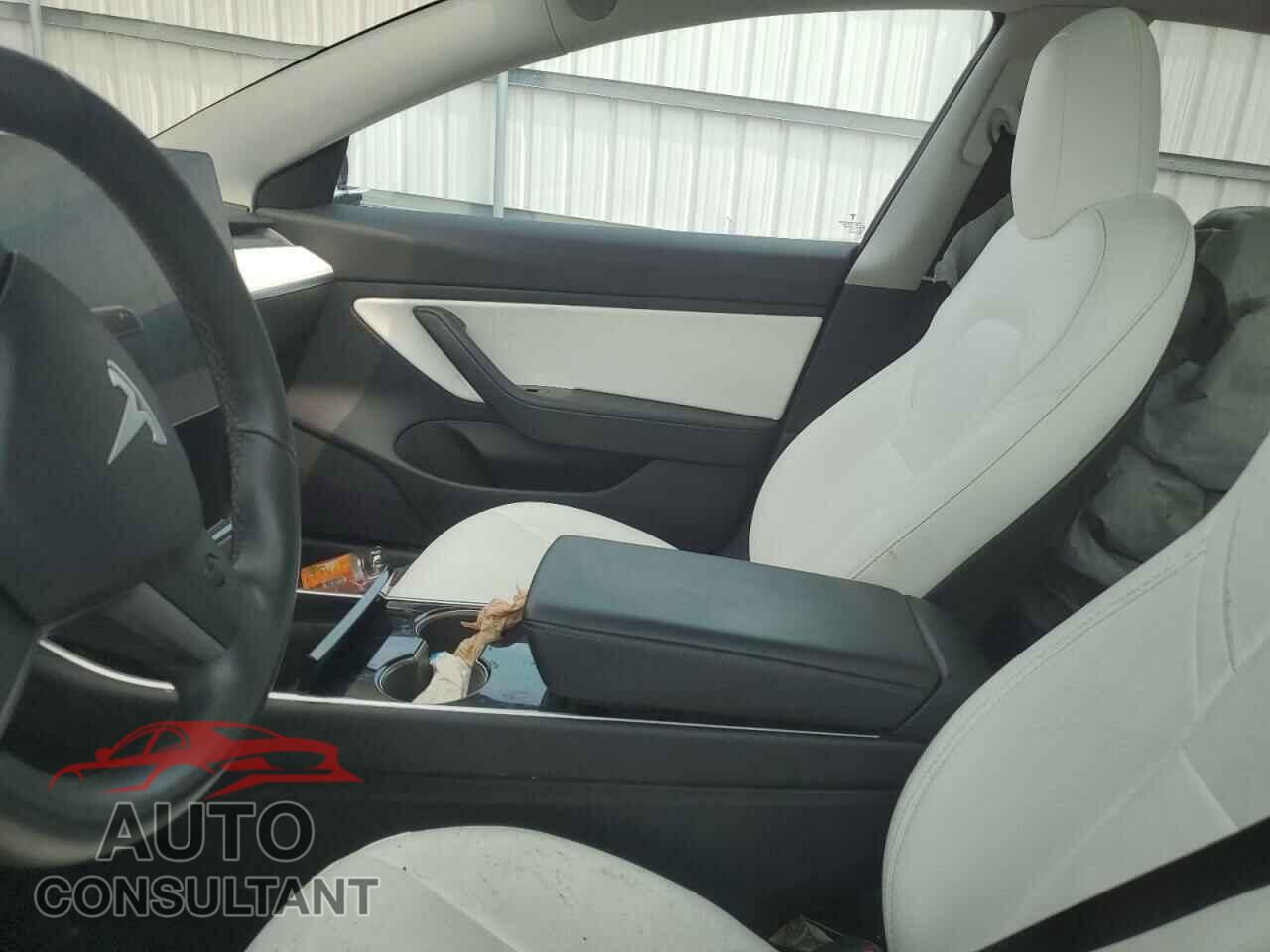 TESLA MODEL 3 2019 - 5YJ3E1EA5KF323518