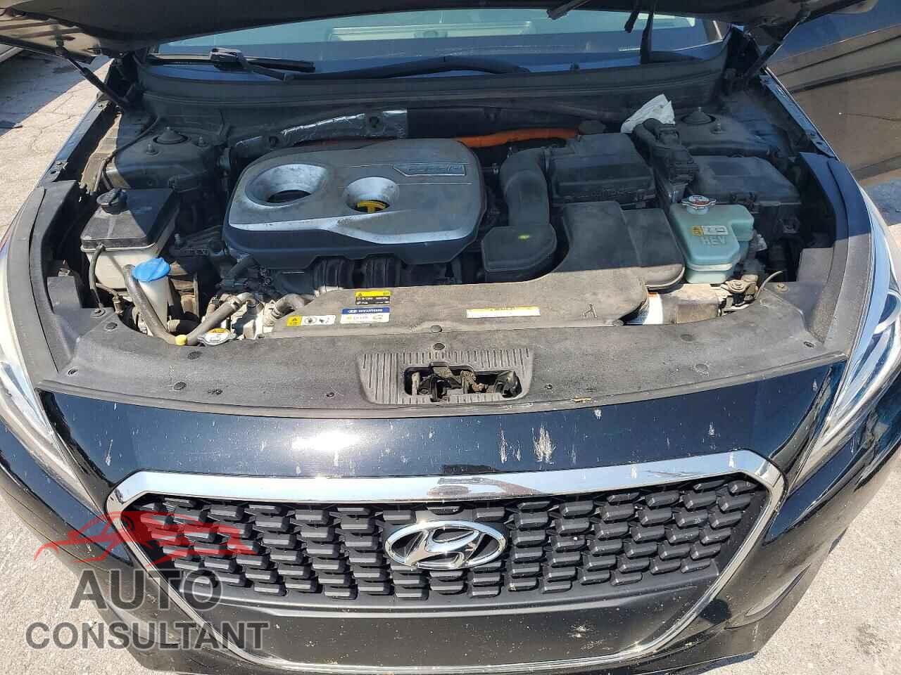 HYUNDAI SONATA 2017 - KMHE24L17HA044090