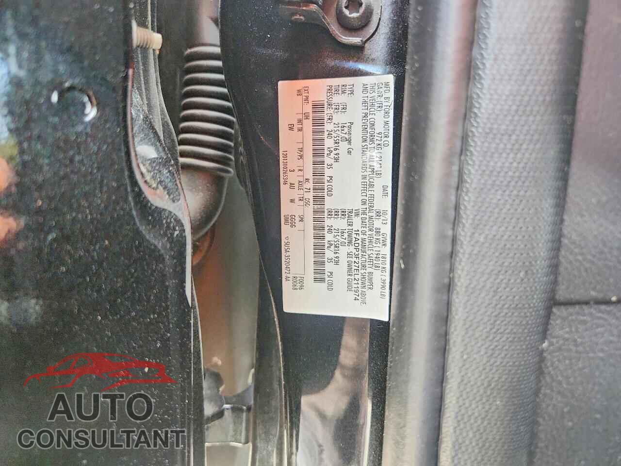 FORD FOCUS 2014 - 1FADP3F27EL211974