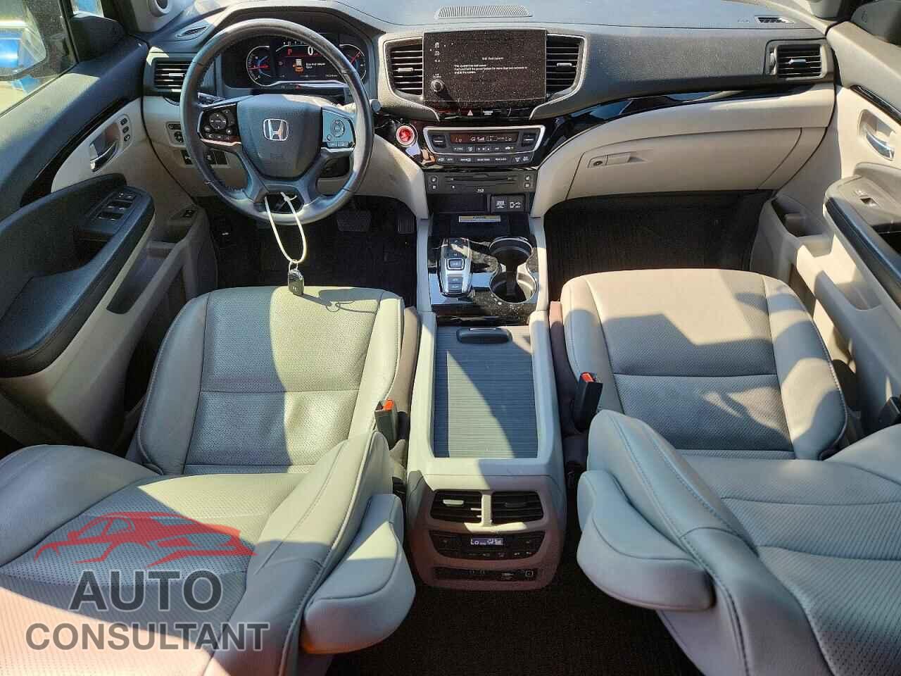 HONDA PILOT 2019 - 5FNYF6H06KB008357