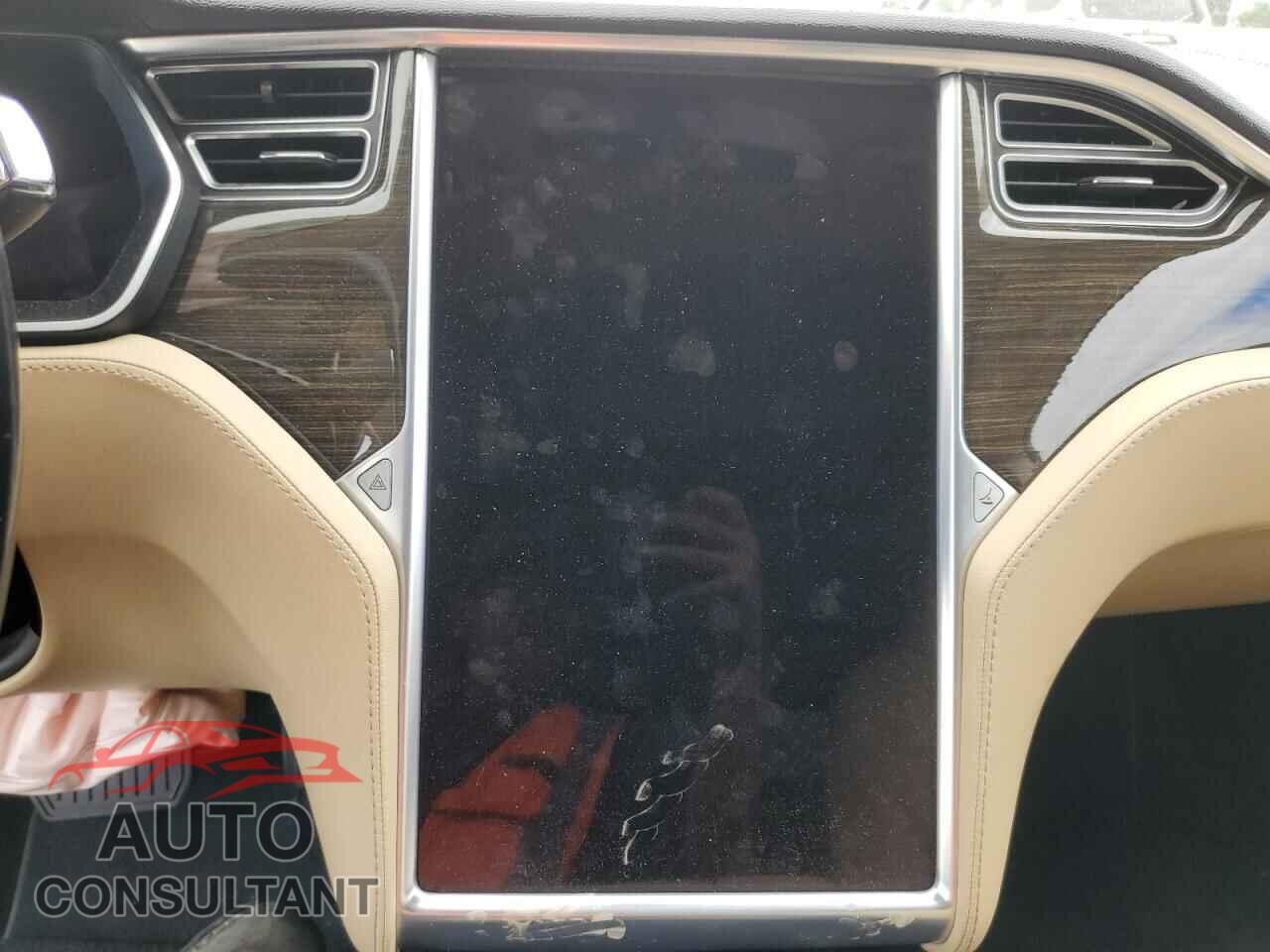 TESLA MODEL S 2014 - 5YJSA1H15EFP49961
