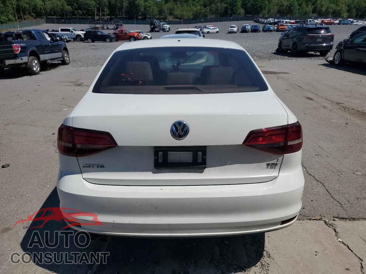VOLKSWAGEN JETTA 2018 - 3VWDB7AJ4JM213430