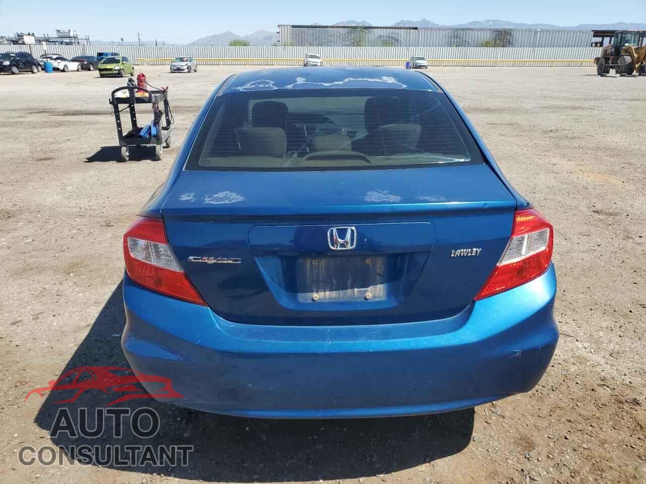 HONDA CIVIC 2012 - 2HGFB2F57CH572865