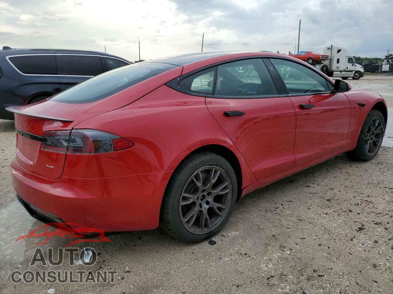 TESLA MODEL S 2021 - 5YJSA1E64MF438715