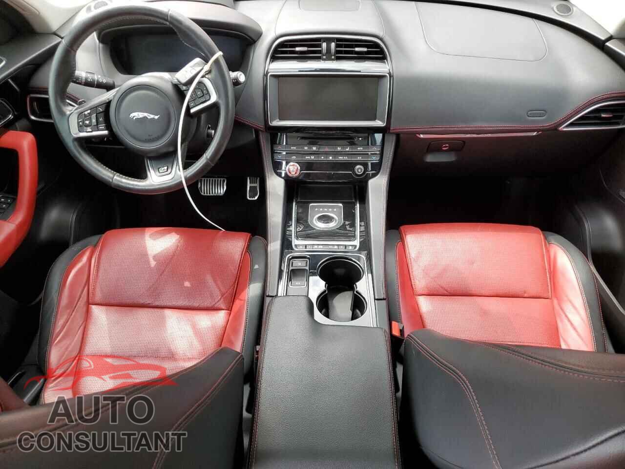 JAGUAR F-PACE 2017 - SADCL2BN8HA086774