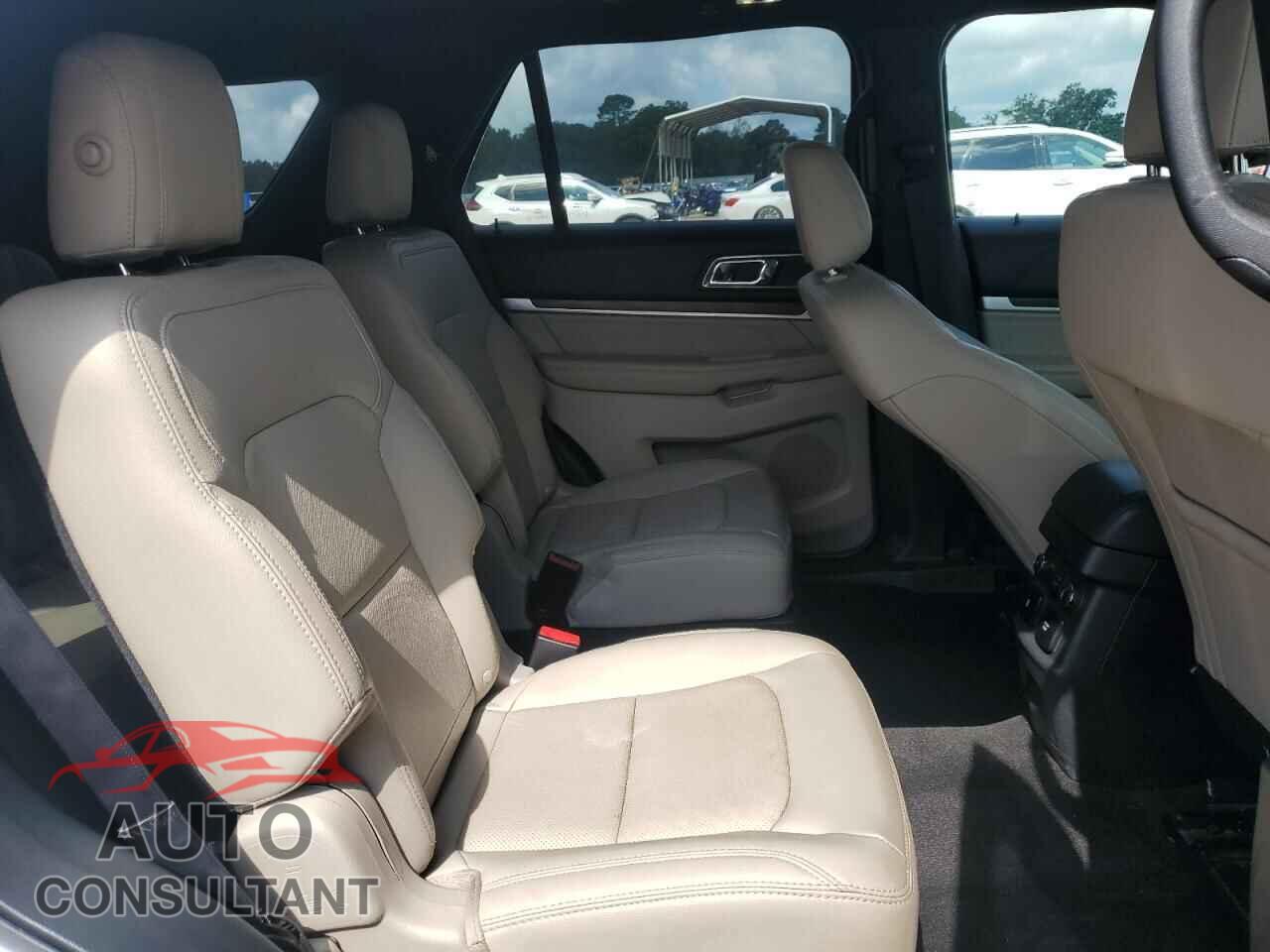 FORD EXPLORER 2018 - 1FM5K7F84JGB52518