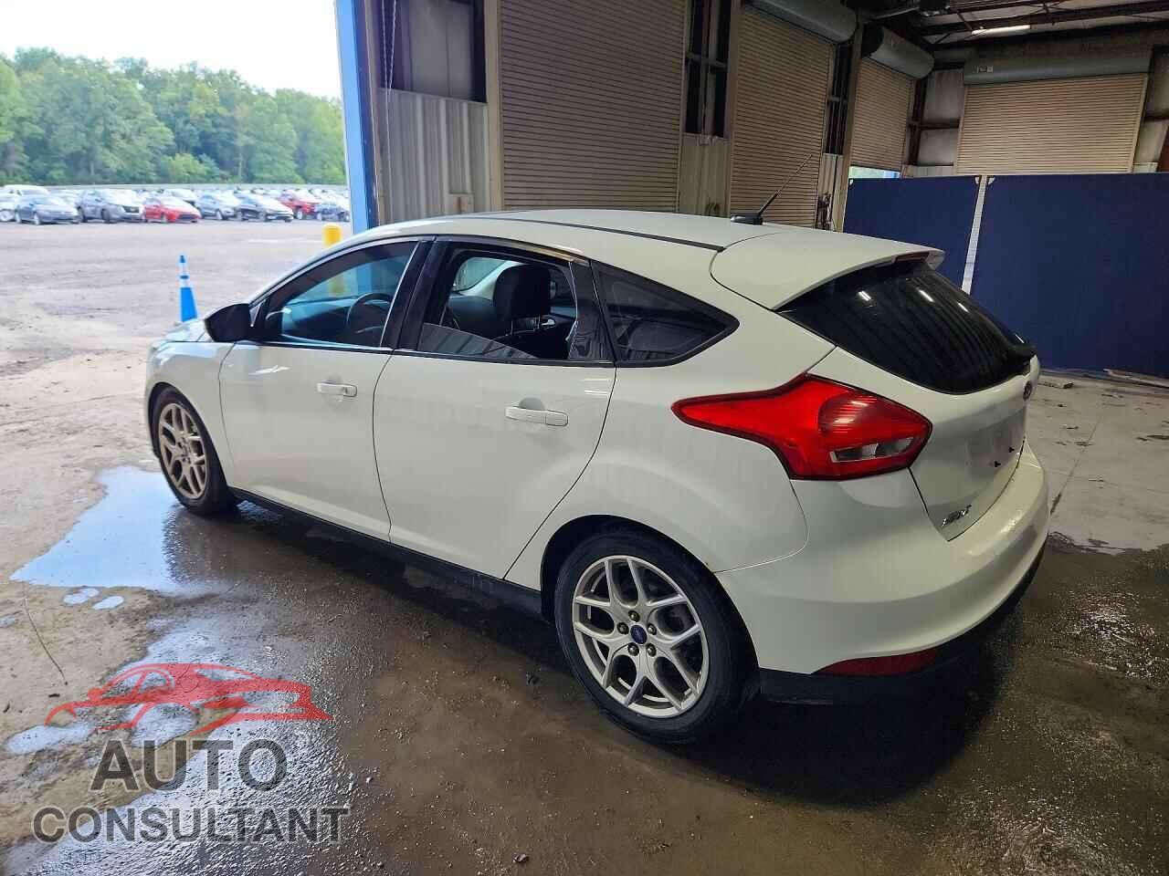 FORD FOCUS 2015 - 1FADP3K20FL336368
