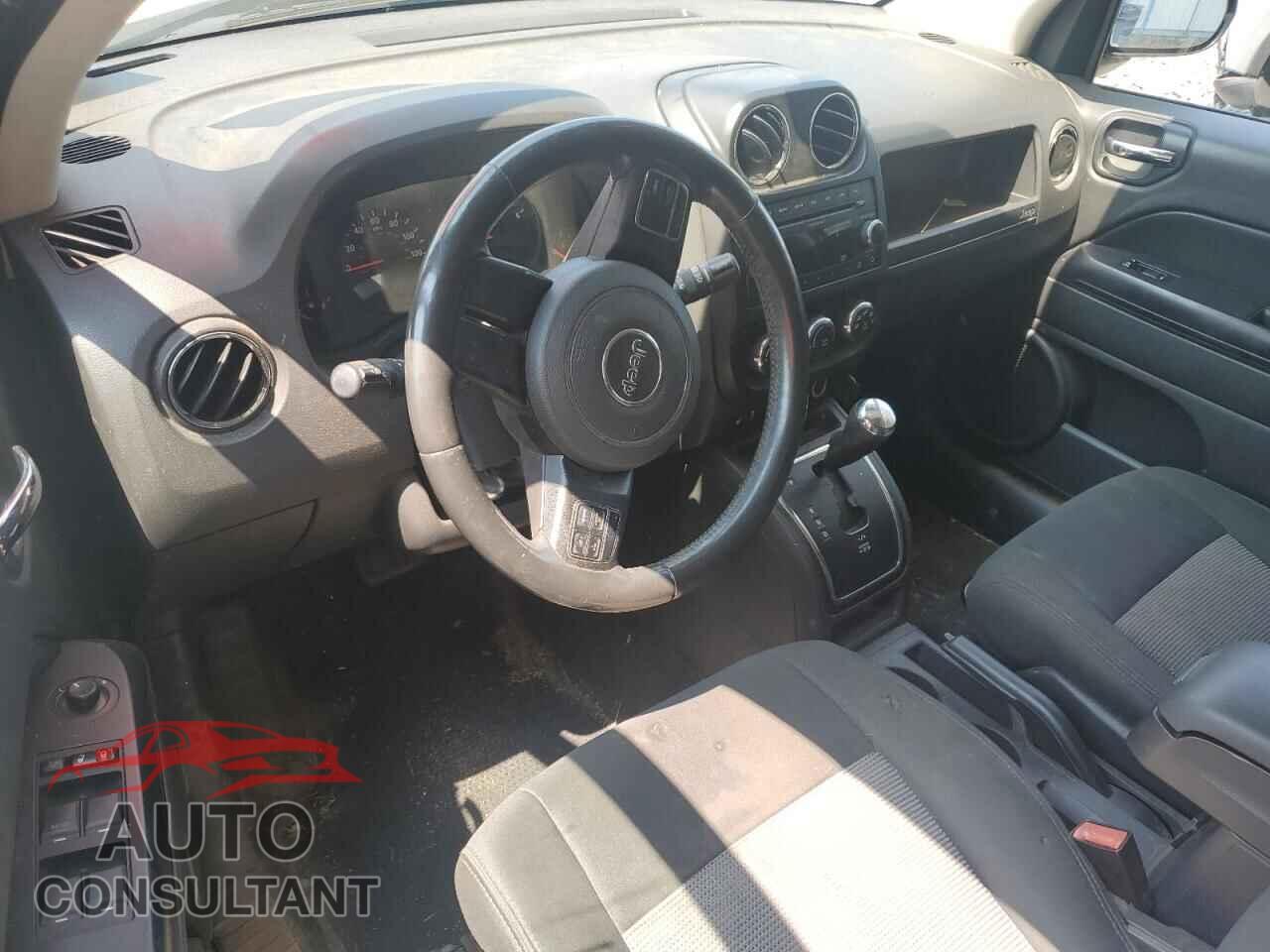 JEEP COMPASS 2011 - 1J4NF1FB8BD281988