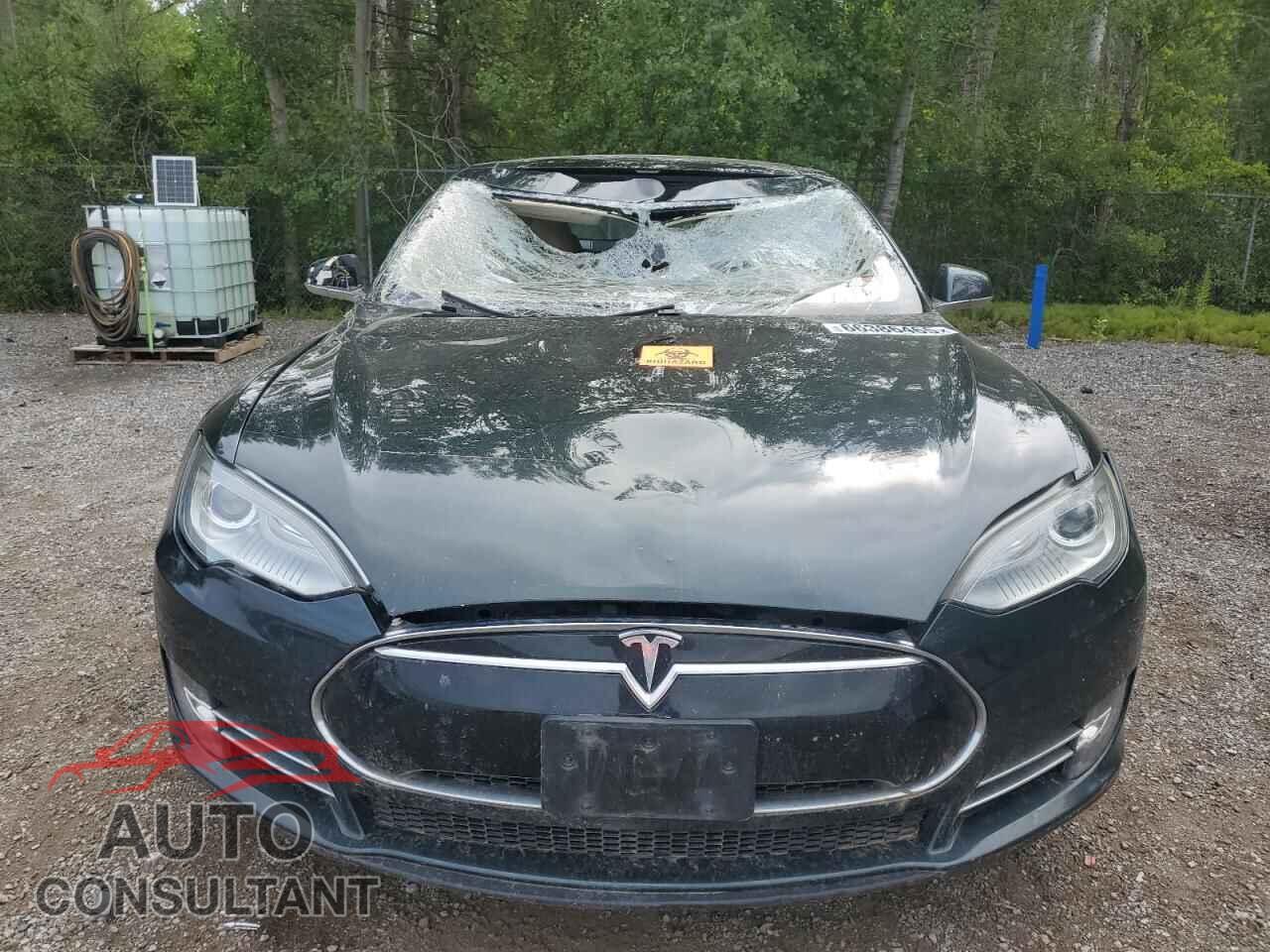 TESLA MODEL S 2013 - 5YJSA1DN8DFP24740