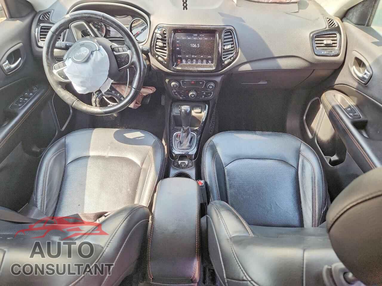 JEEP COMPASS 2019 - 3C4NJCCB7KT659863