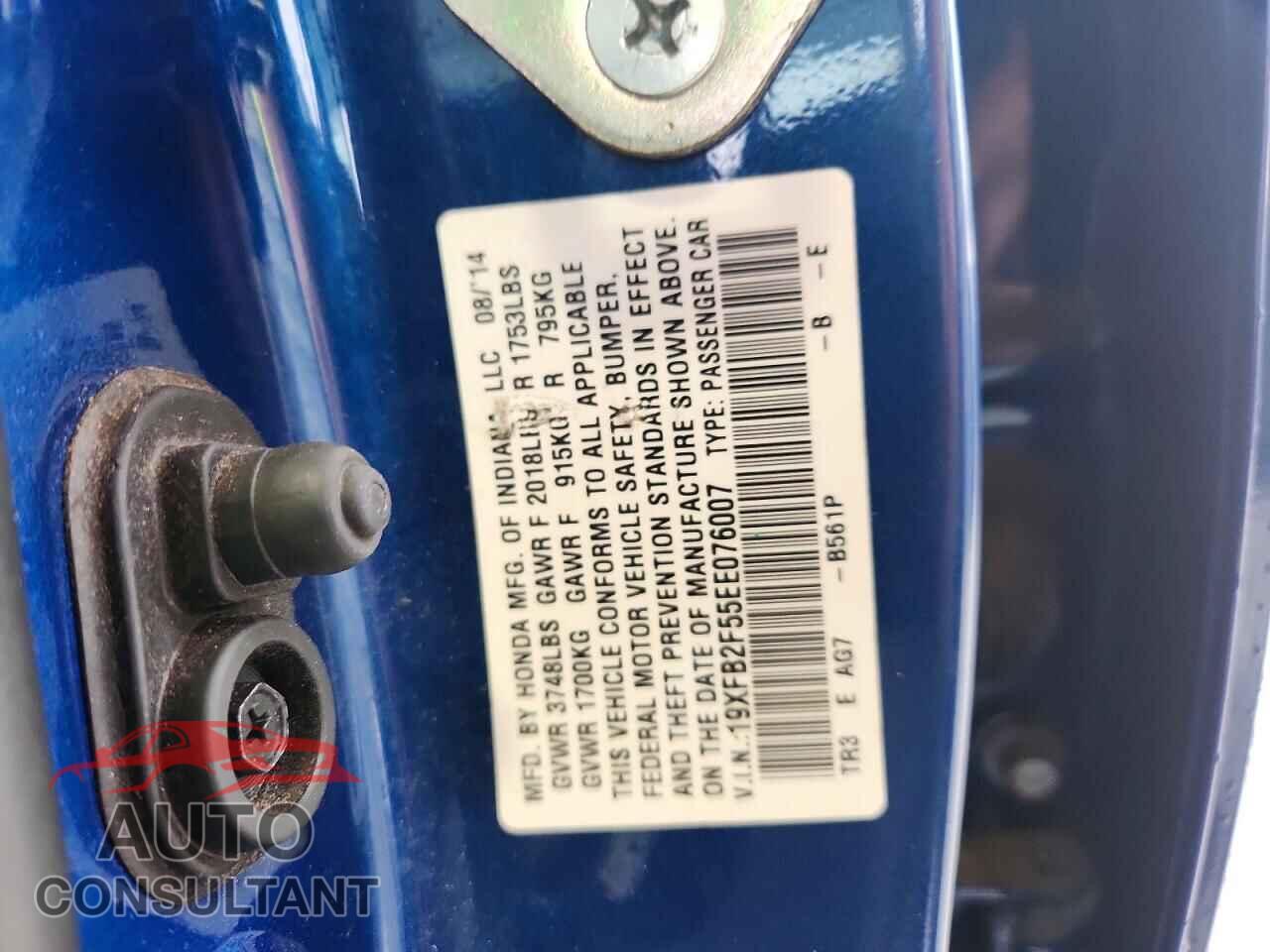 HONDA CIVIC 2014 - 19XFB2F55EE076007