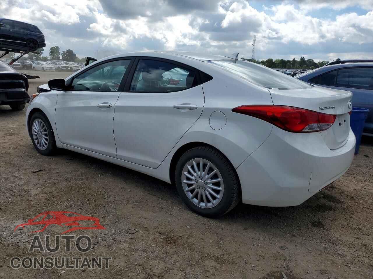 HYUNDAI ELANTRA 2012 - 5NPDH4AE4CH071527