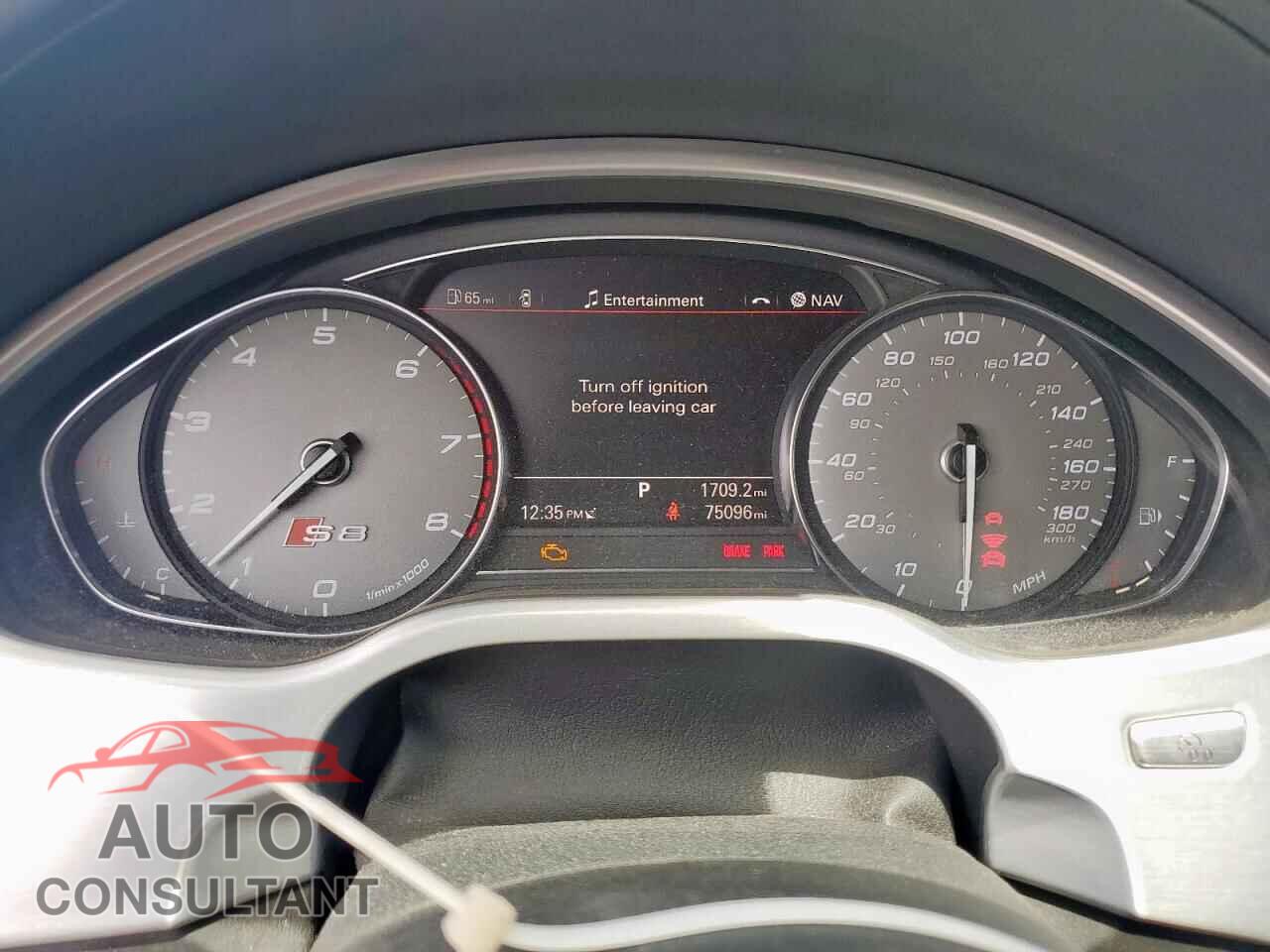 AUDI S8 2013 - WAUD2AFD8DN015511