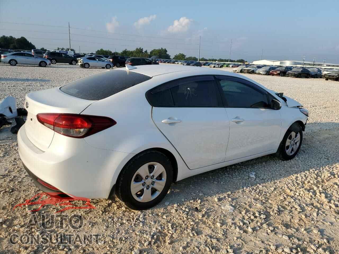 KIA FORTE 2017 - 3KPFL4A73HE042640
