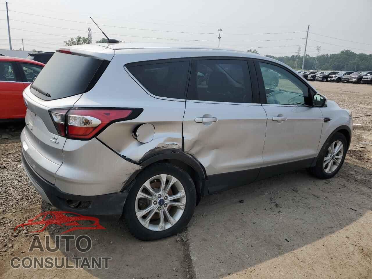 FORD ESCAPE 2017 - 1FMCU9GD8HUF00020