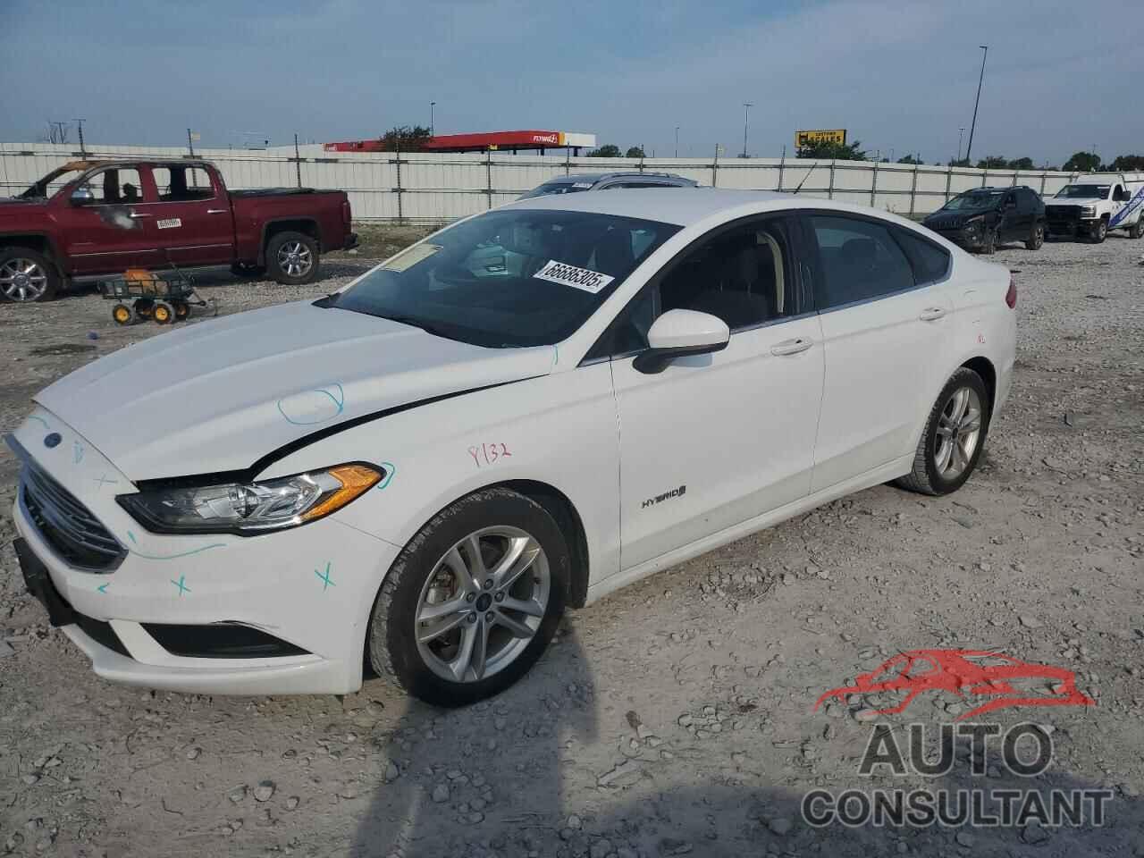 FORD FUSION 2018 - 3FA6P0LU2JR281004