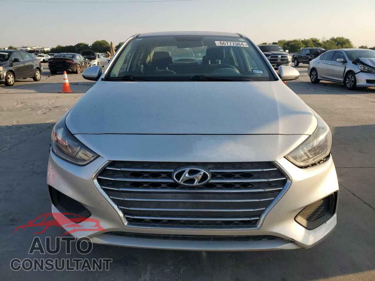 HYUNDAI ACCENT 2019 - 3KPC24A37KE058902