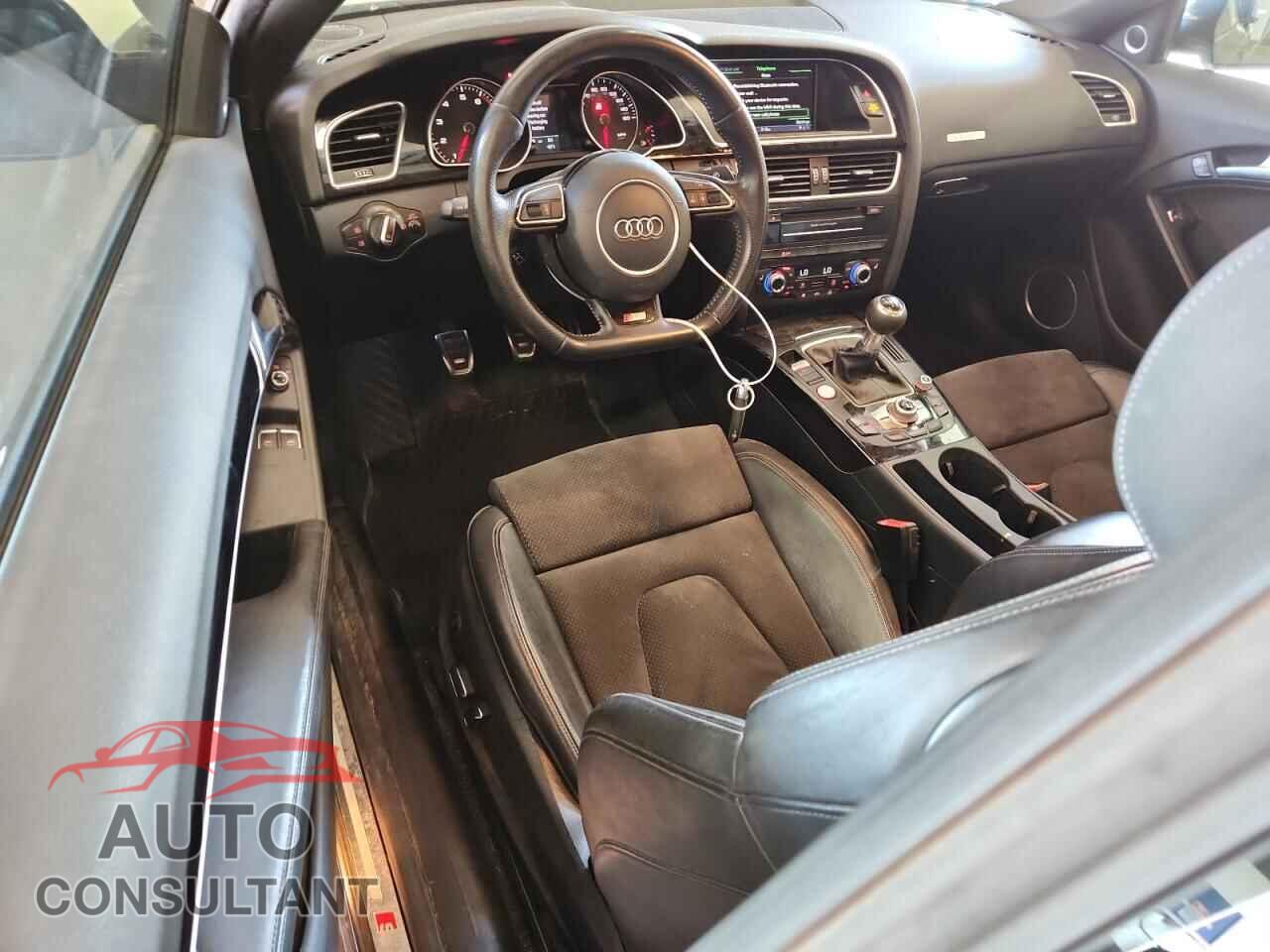 AUDI A5 2013 - WAUSFAFR2DA073323