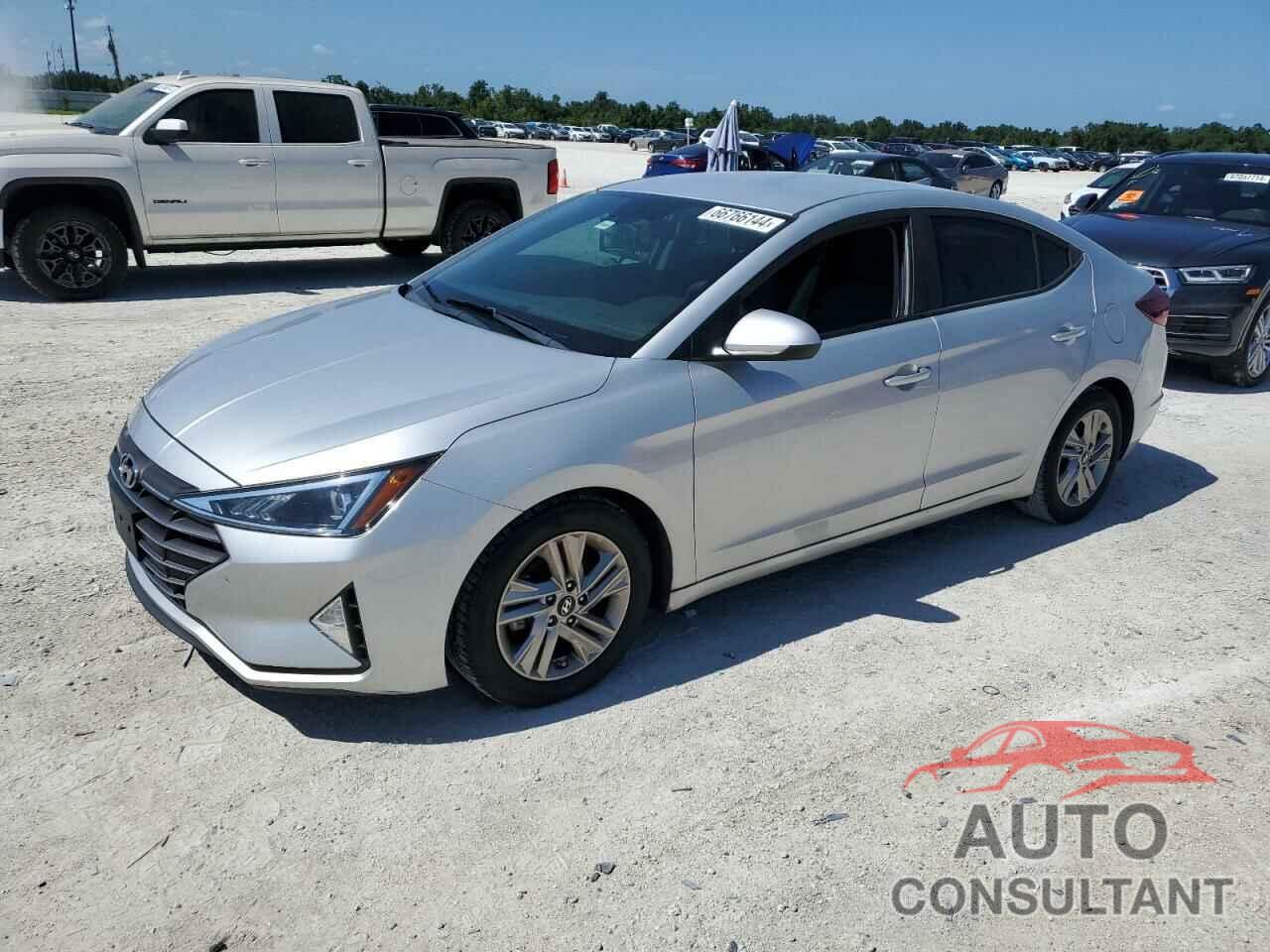 HYUNDAI ELANTRA 2019 - 5NPD84LF7KH433080