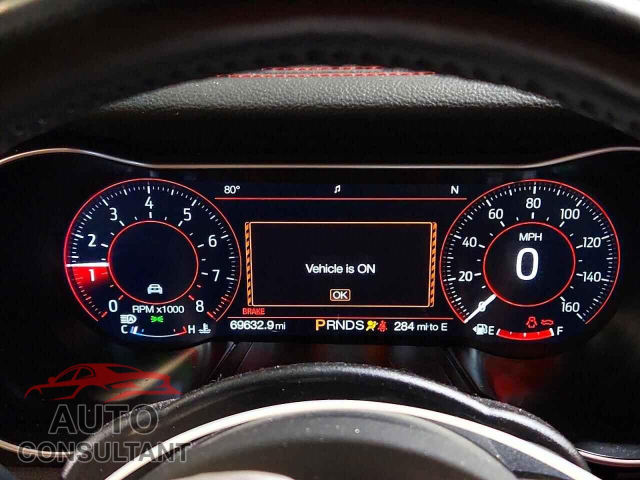 FORD MUSTANG 2018 - 1FA6P8CFXJ5154908