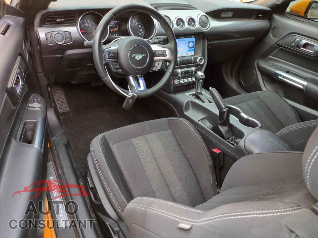 FORD MUSTANG 2019 - 1FA6P8CF2K5112430