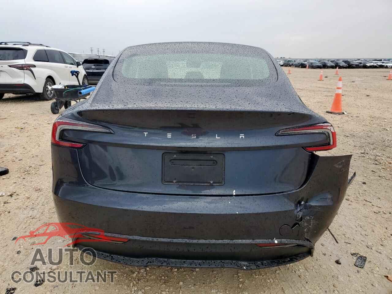 TESLA MODEL 3 2025 - 5YJ3E1EA5SF902380
