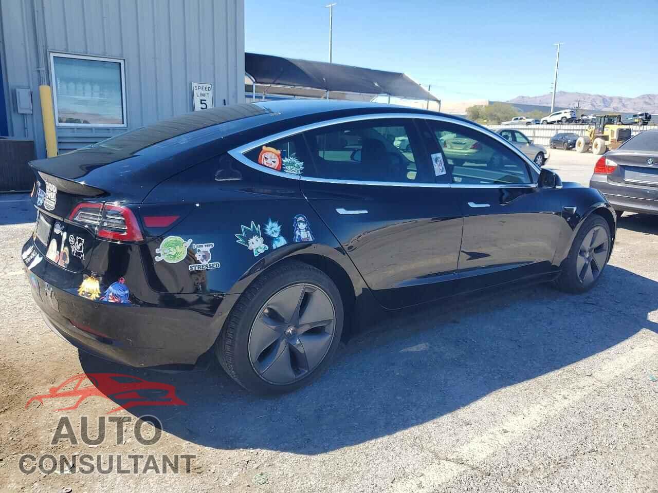 TESLA MODEL 3 2019 - 5YJ3E1EA6KF466719