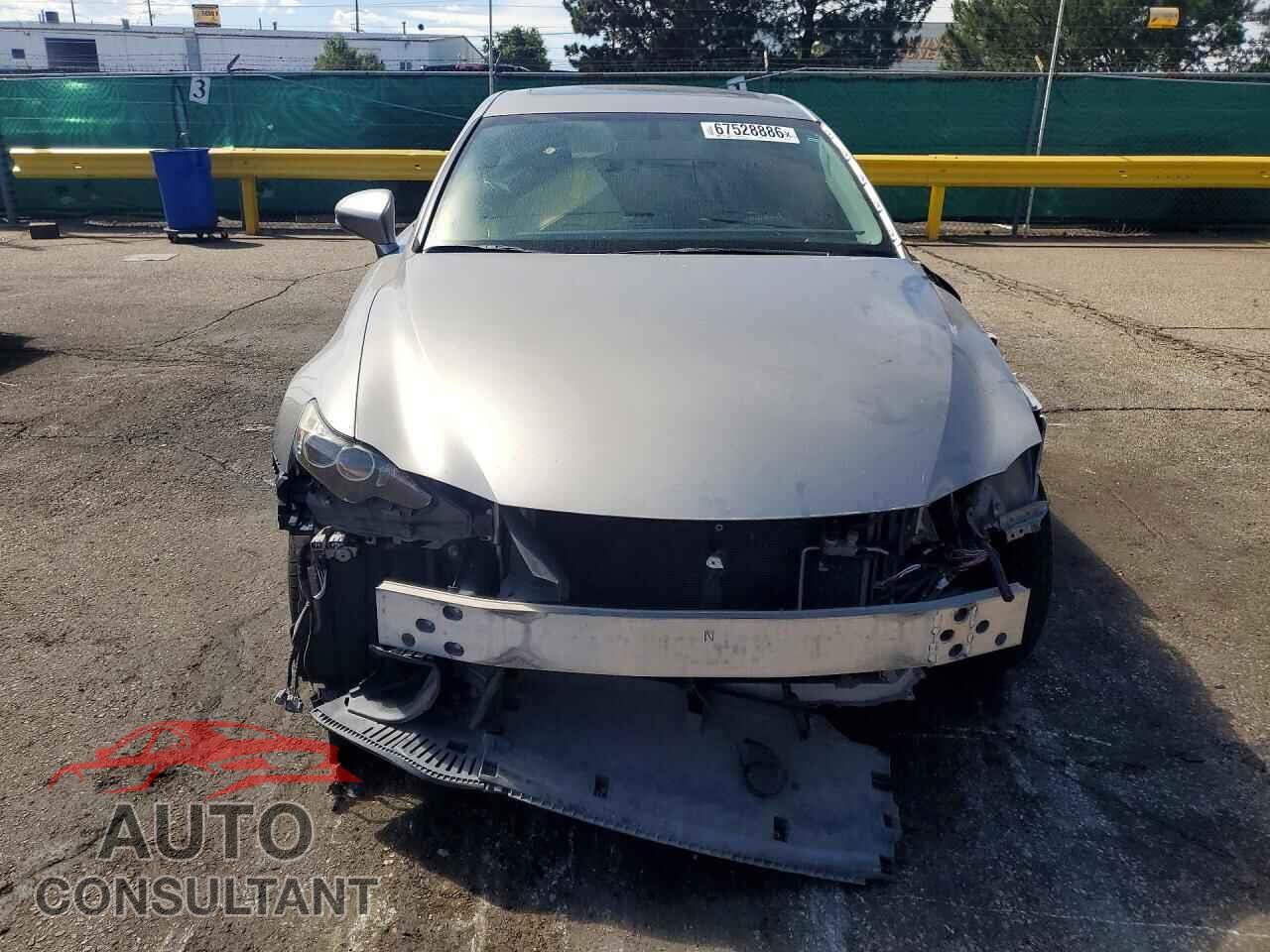 LEXUS IS 2015 - JTHCF1D24F5018122
