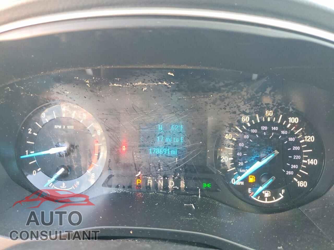 FORD FUSION 2016 - 3FA6P0G70GR299546
