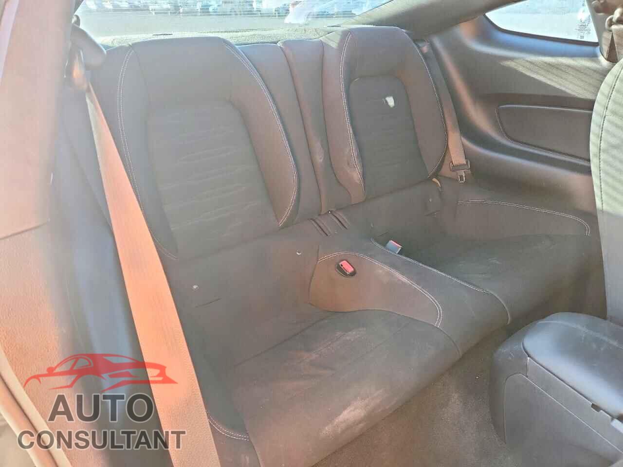 FORD MUSTANG 2017 - 1FA6P8CF4H5270664