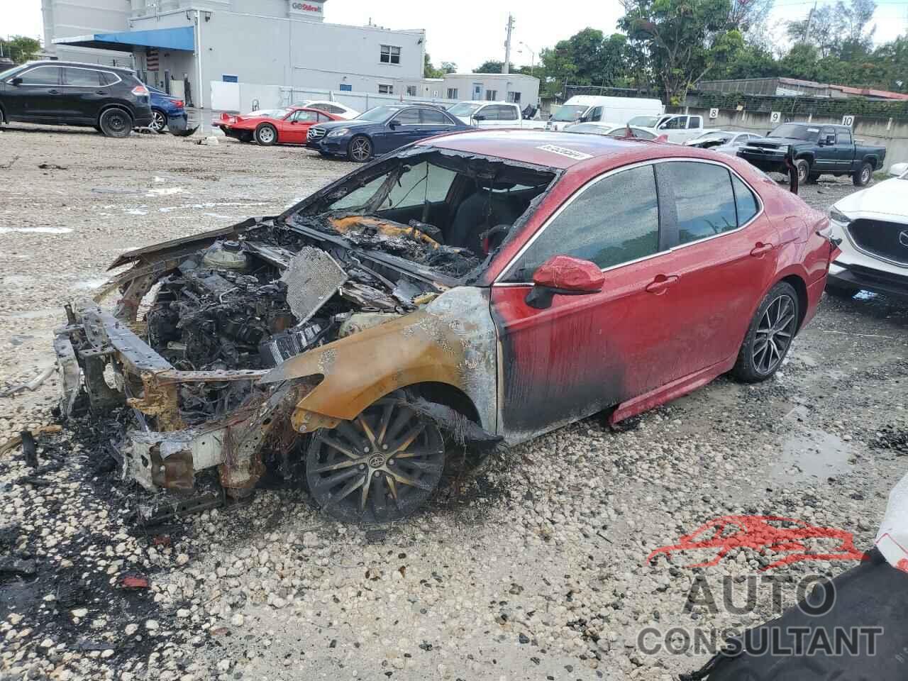 TOYOTA CAMRY 2021 - 4T1G11AK8MU436123