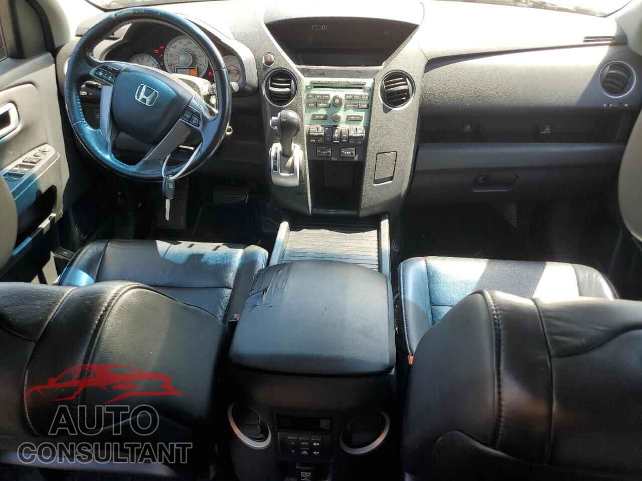HONDA PILOT 2011 - 5FNYF4H59BB071663