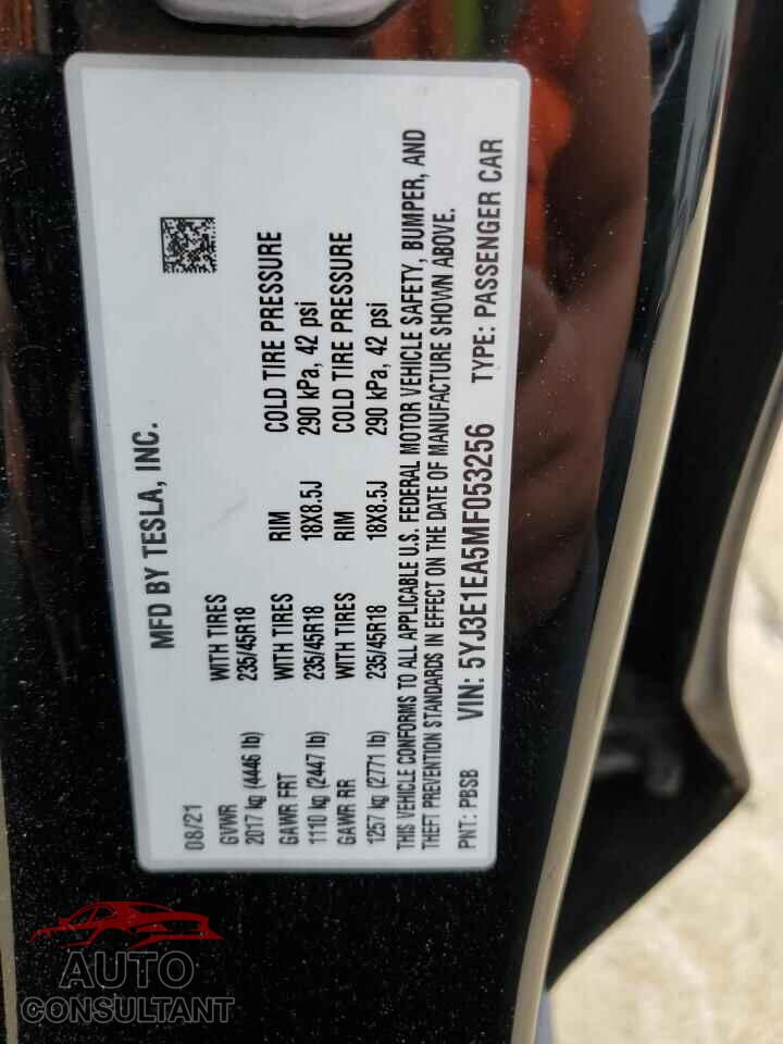TESLA MODEL 3 2021 - 5YJ3E1EA5MF053256