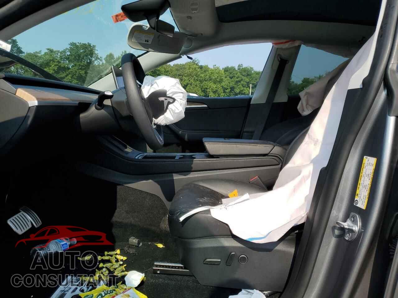 TESLA MODEL Y 2024 - 7SAYGDEF2RA327596