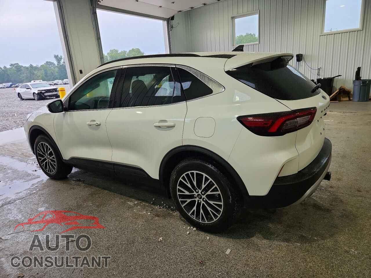 FORD ESCAPE 2025 - 1FMCU0E18SUA69898