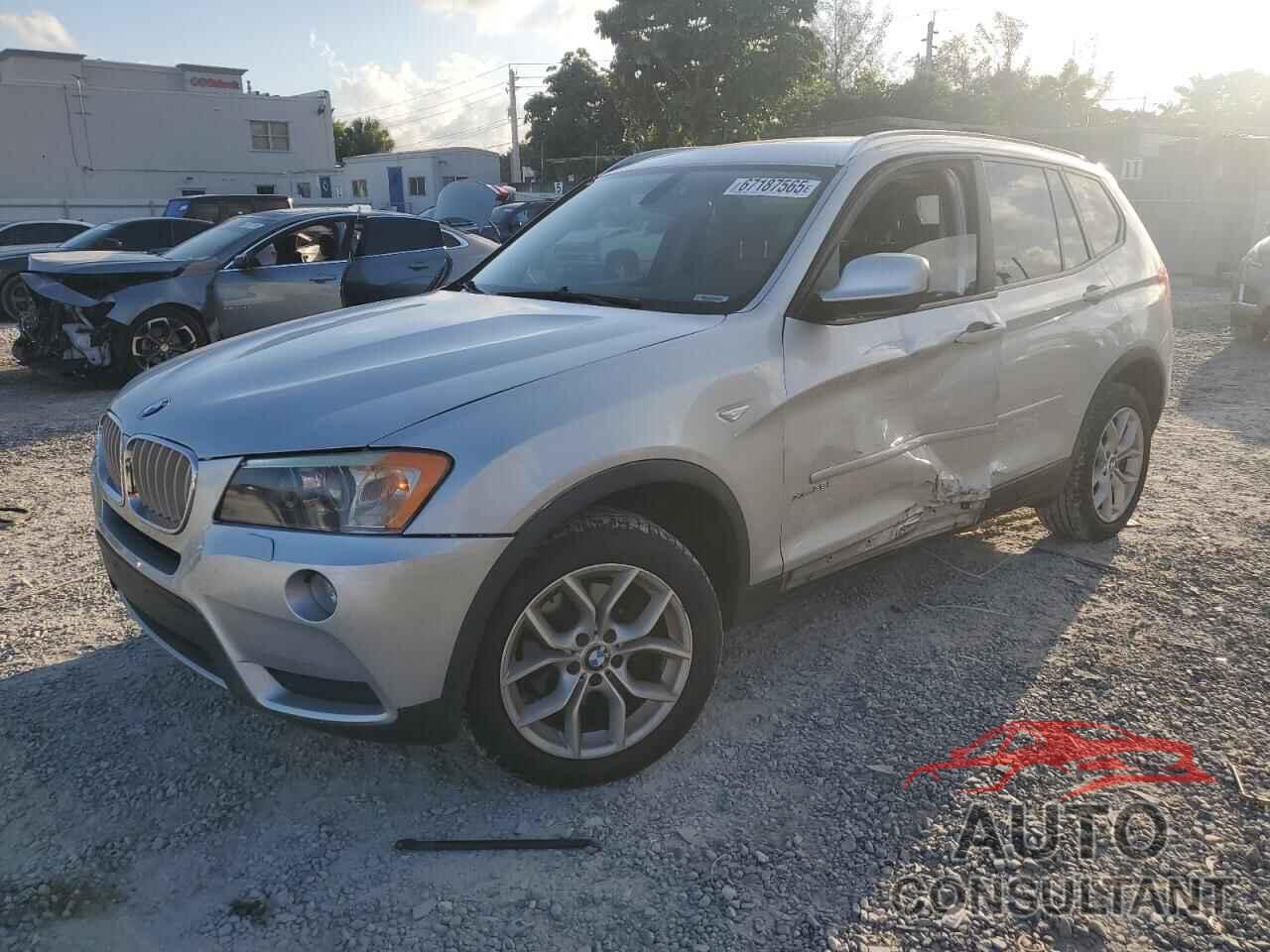 BMW X3 2011 - 5UXWX7C5XBLL15457