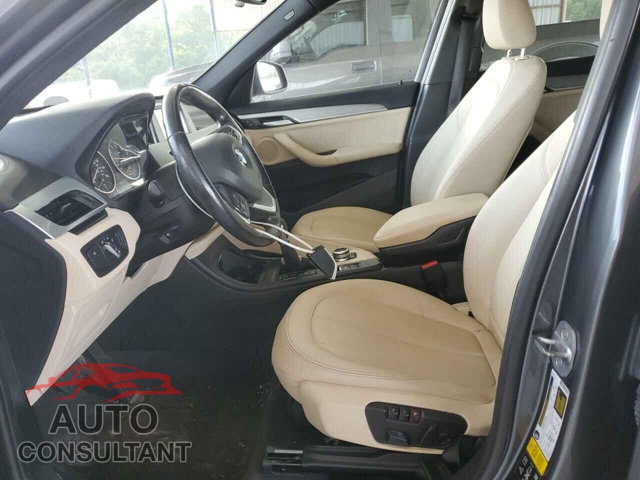 BMW X1 2017 - WBXHT3C3XH5F80038