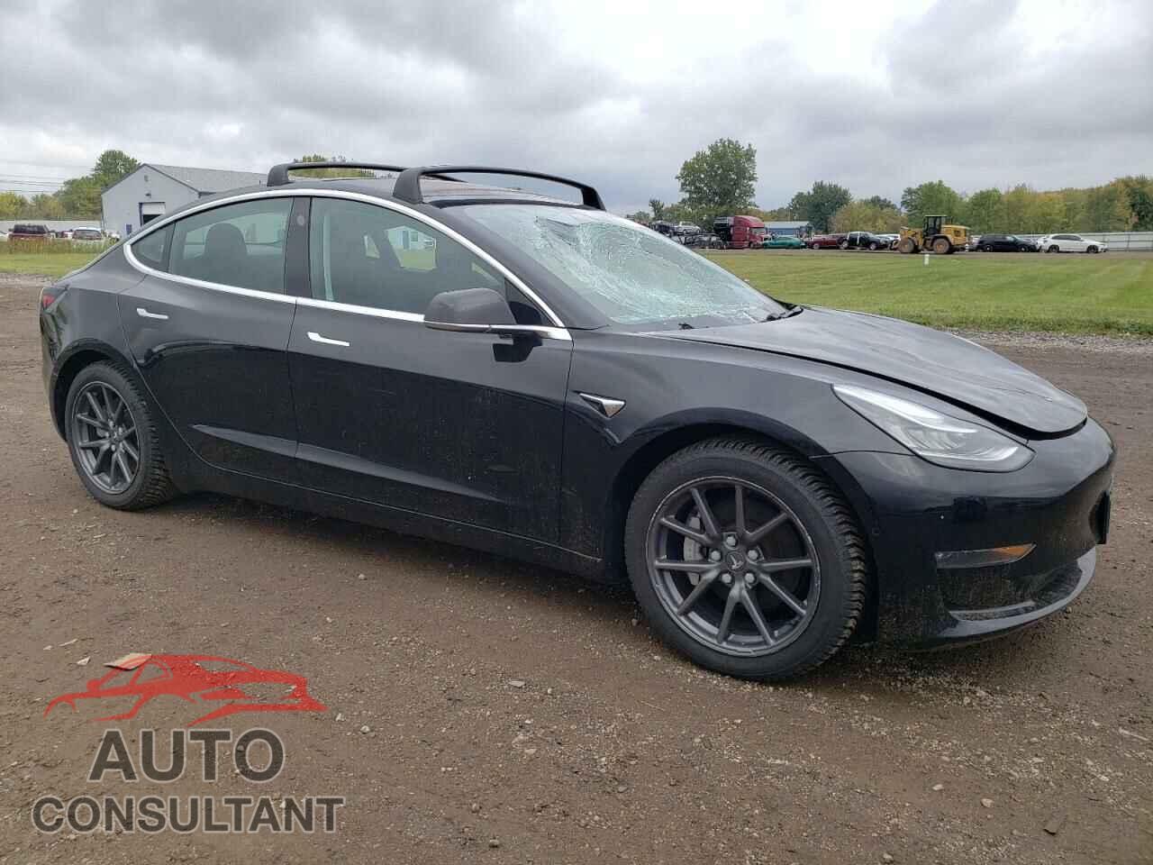 TESLA MODEL 3 2018 - 5YJ3E1EB9JF068511