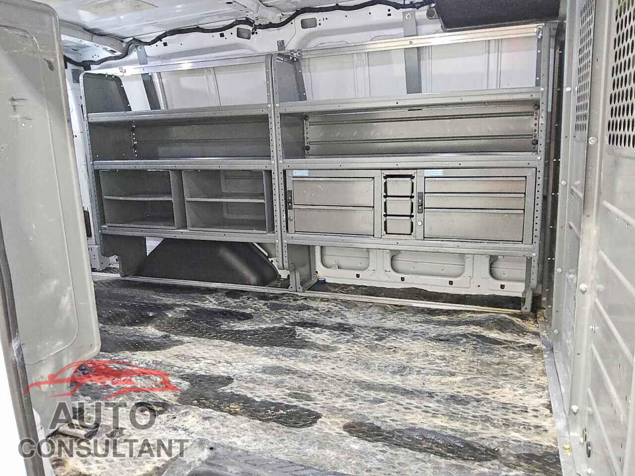 FORD TRANSIT 2018 - 1FTYE1ZMXJKB36612